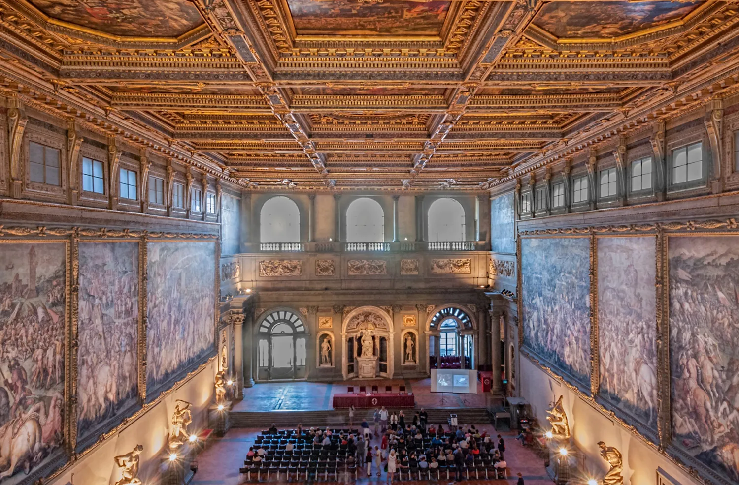 Salone 500 panoramica
